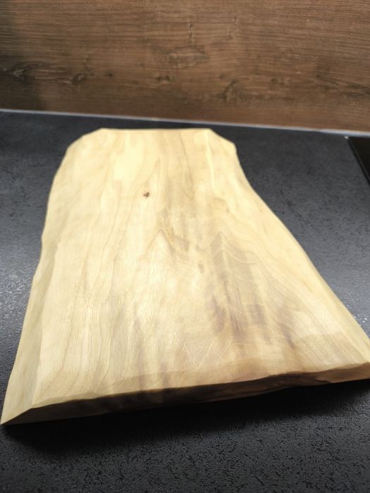 Deska dekoracyjna z litego orzecha – woskowana i olejowana