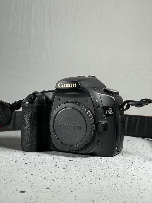 Вживаний Canon 30D body