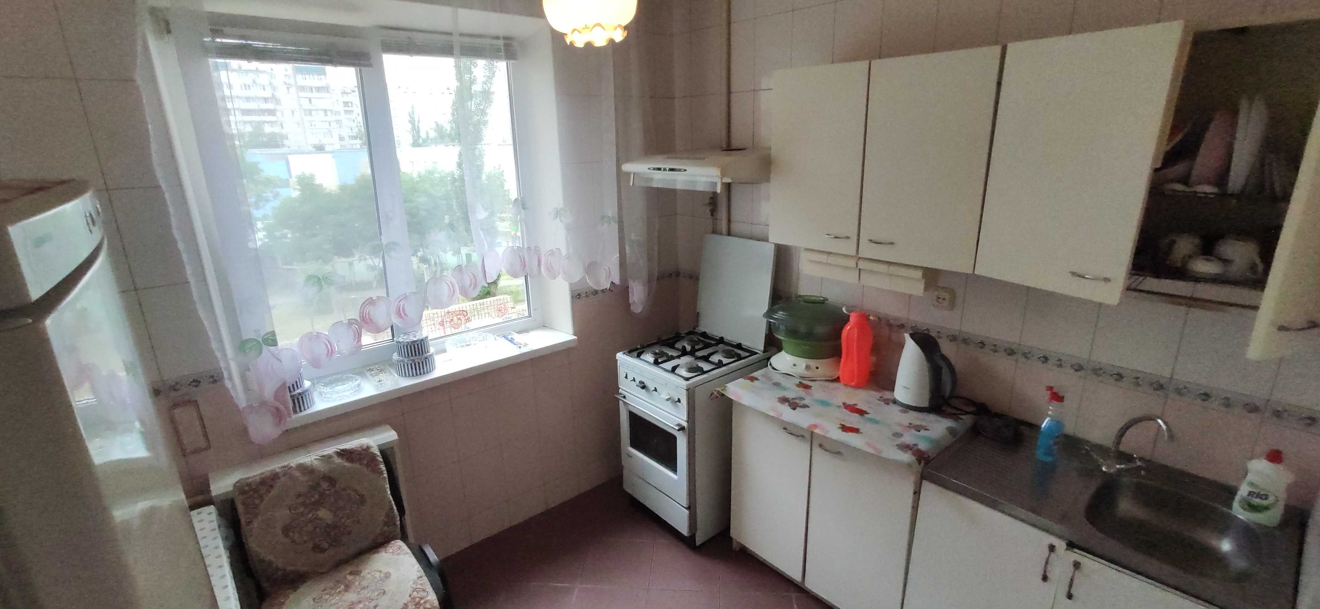 Продам 3-к. квартиру в Оболонському районі. Оболонський проспект 28в