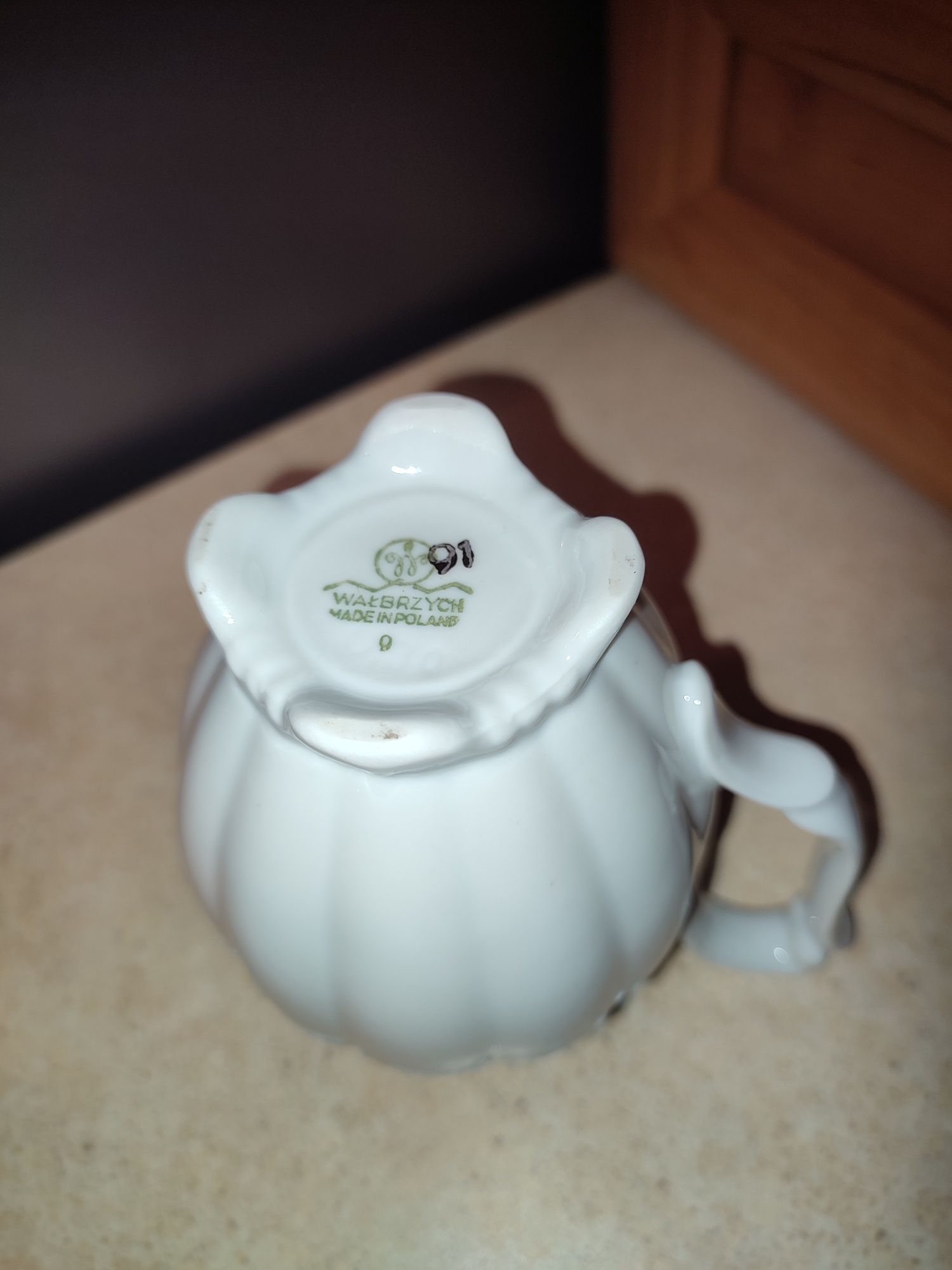 Śliczny stary mlecznik porcelana Wałbrzych