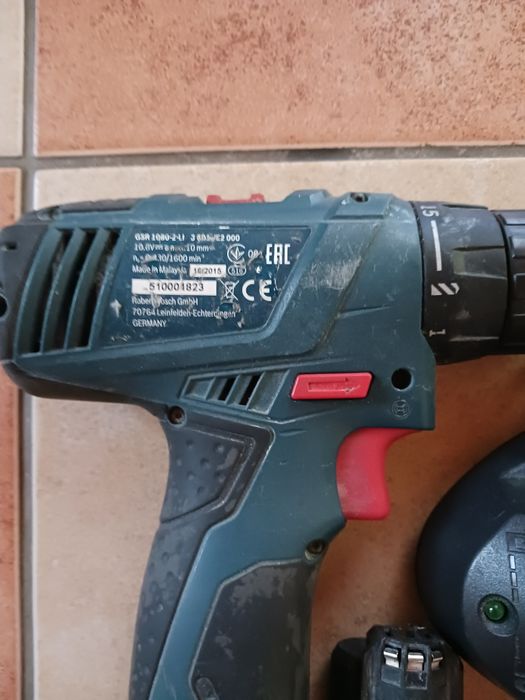 Wkrętarka Bosch 10.8v 12v