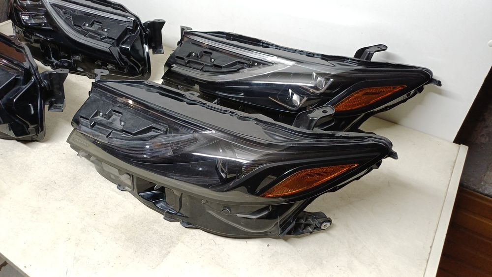 Фара Toyota Camry 80 USA фары левая правая одна и две линзы Оригинал