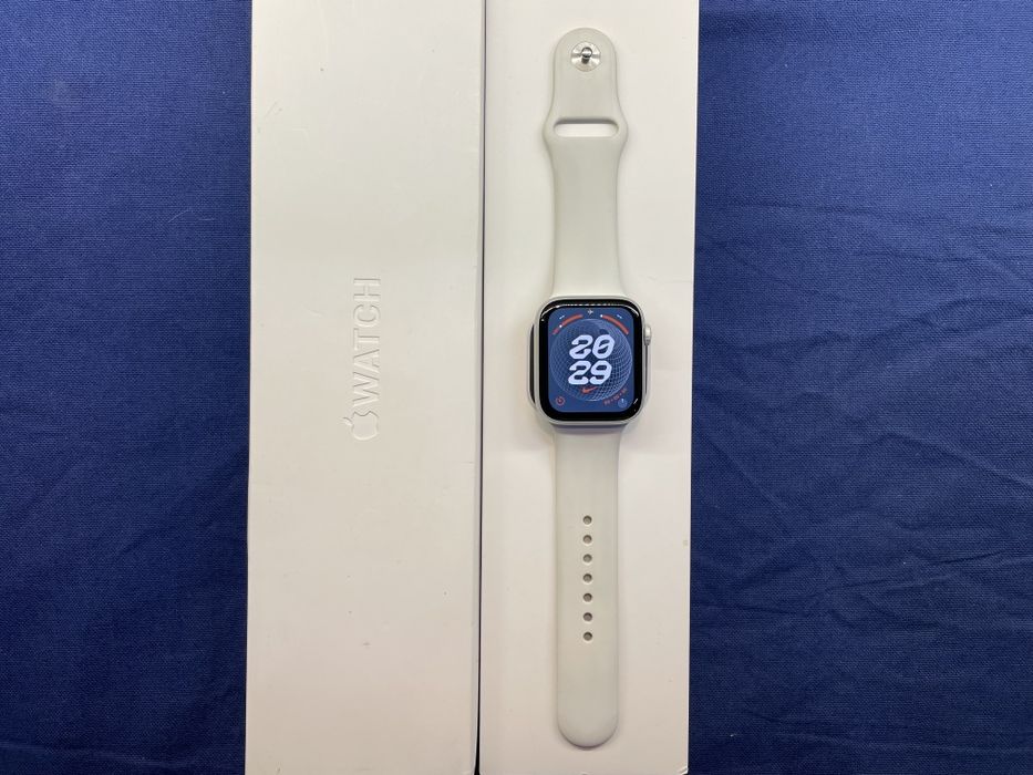 Apple Watch 5 44mm aluminum