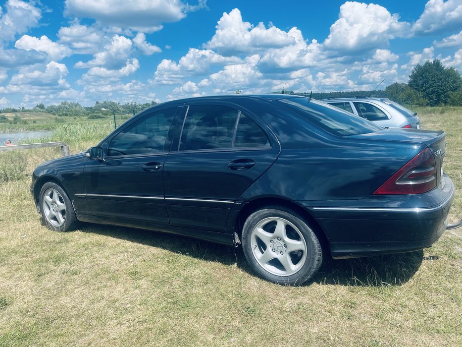 Mercedes-Benz C-Class 2003