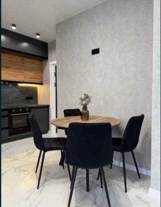 БЕЗ КОМІСІЇ Сучасна двокімнатна квартира. Парк МАМА