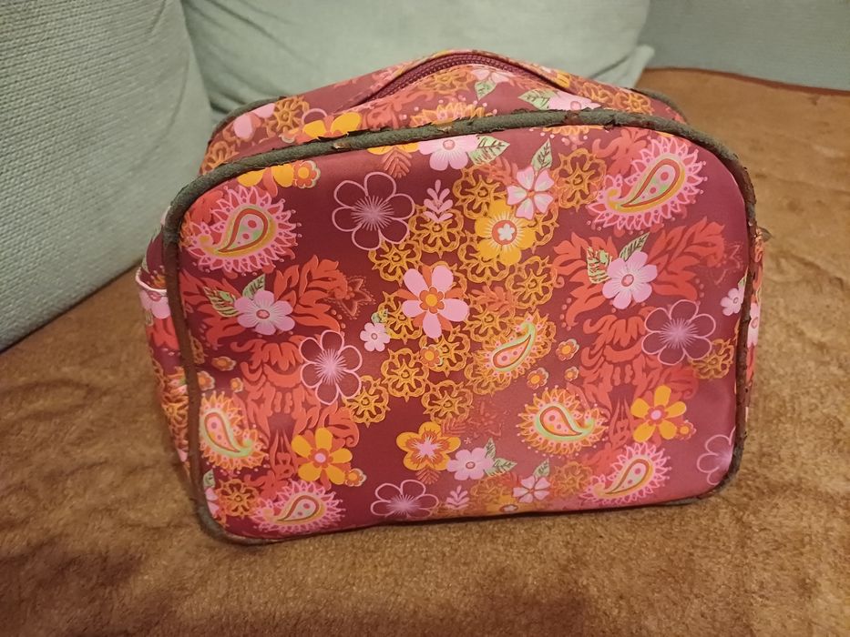 Kosmetyczka damska
