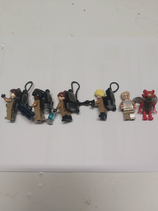 LEGO minifiguras caça fantasmas.