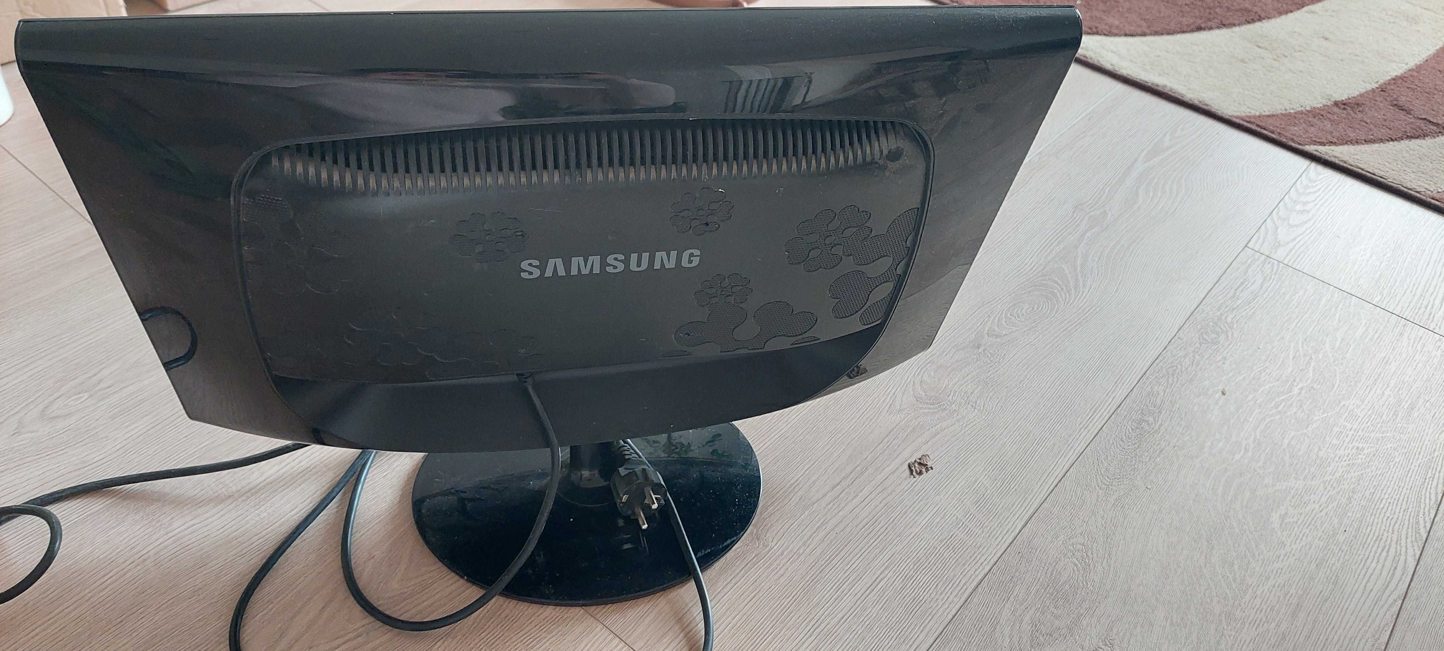 Monitor Samsung uzywany