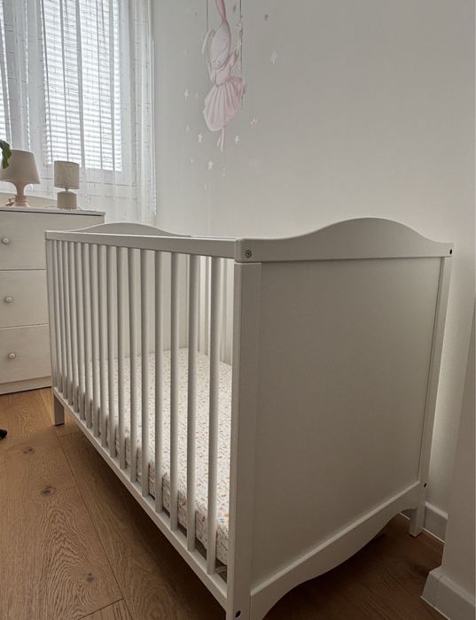 łóżeczko dziecięce Ikea Smagora + materac 120x60, białe łóżeczko