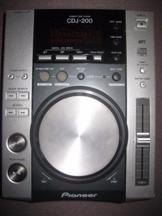 Проигрыватель CD/MP3 дисков Pioneer CDJ-200