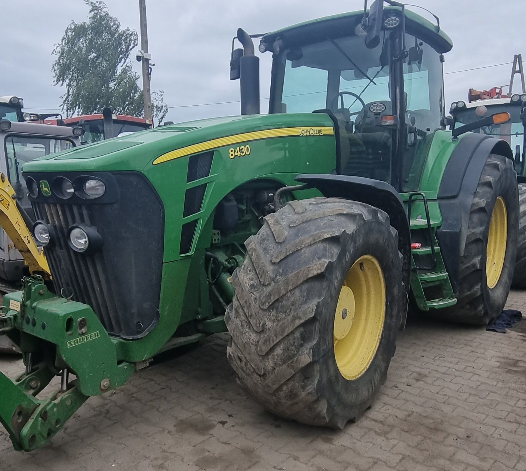 8330 John deere  8430