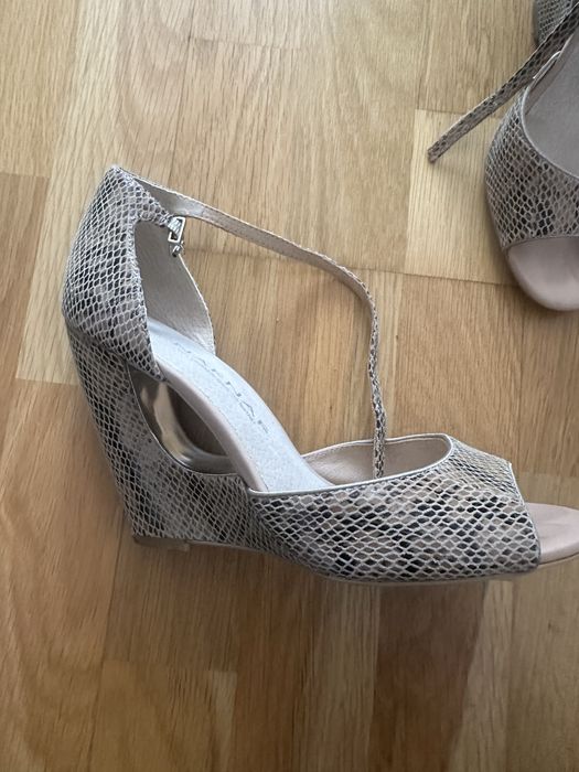 Босоніжки Жіночі NAFNAF Шкіра