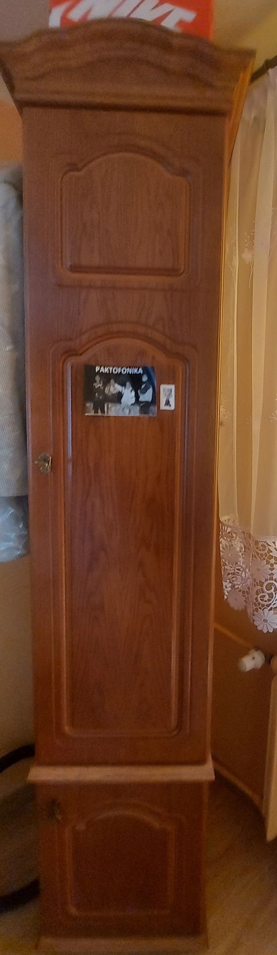 Sprzedam masywne pakowne meble