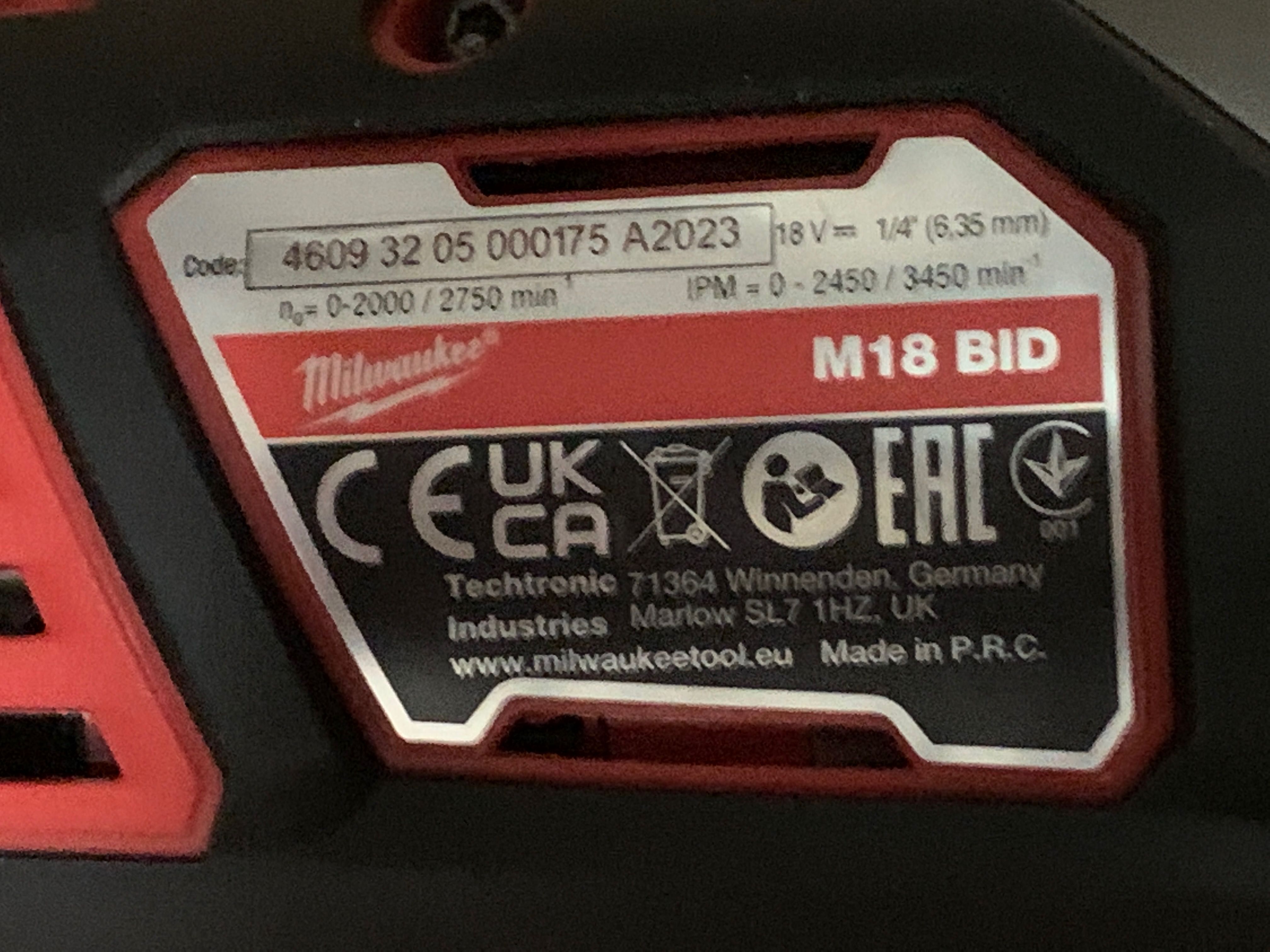 Zakrętarka udarowa Milwaukee M18 BID