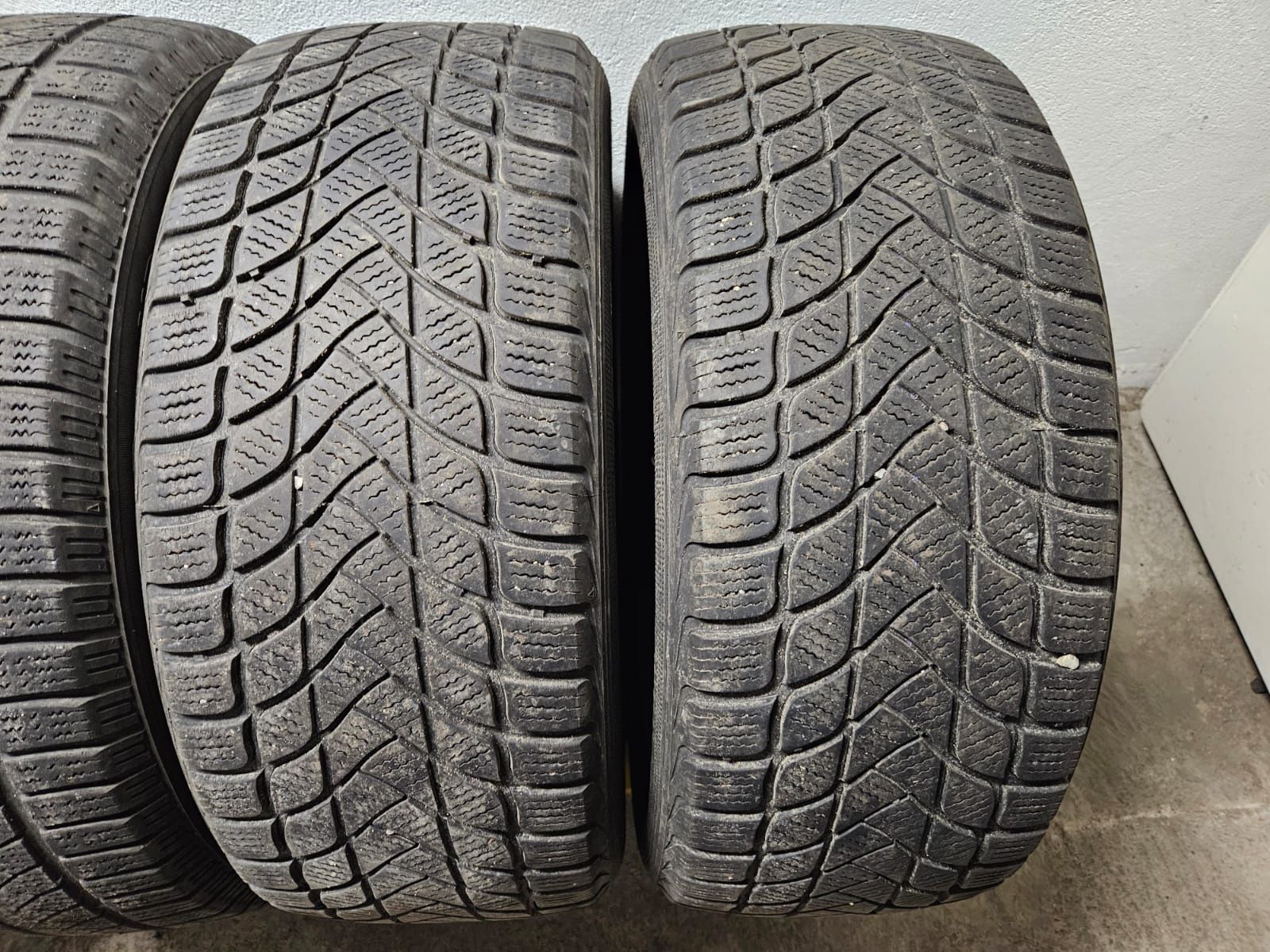 Opony zimowe 215/55 r17