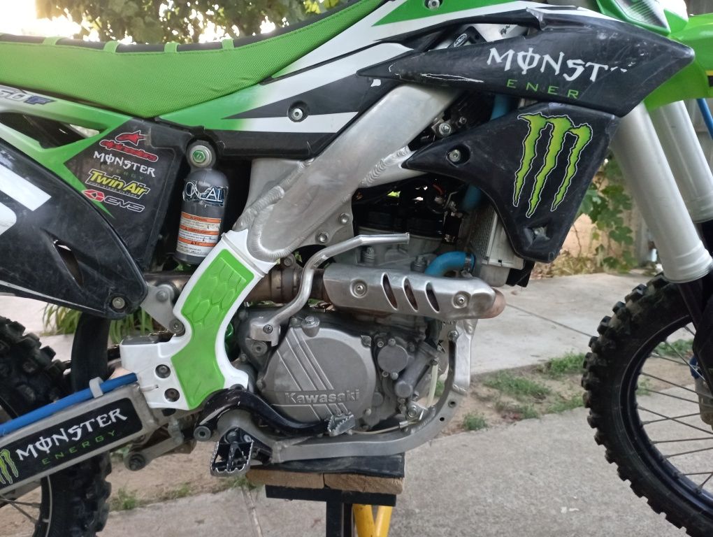 Продам Kawasaki kx250f 2015 року.