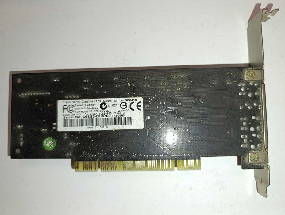 Звуковая карта Creative Sound Blaster Live! 24-Bit PCI модель SB0410