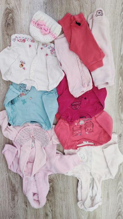 Ubranka dla dziewczynki bluzki bluzy spodenki 62-68