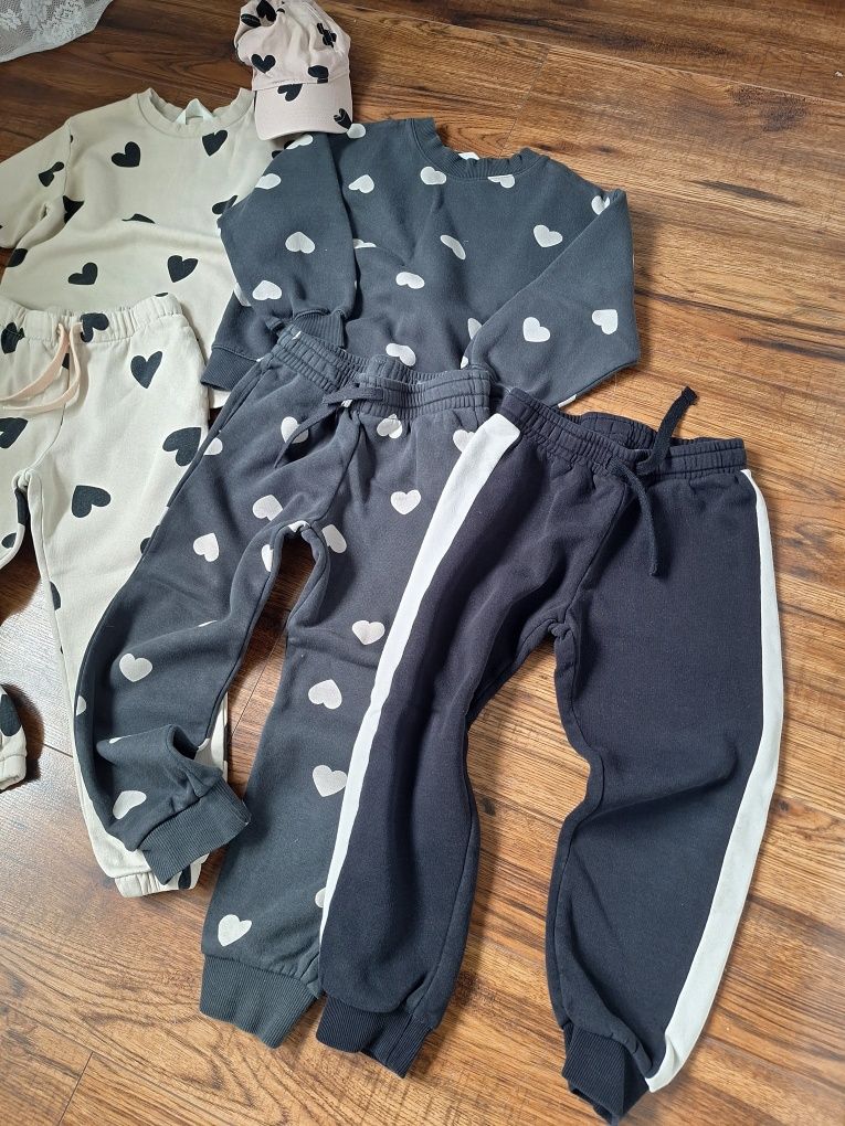 Zestaw dres h&m serduszka 110/116