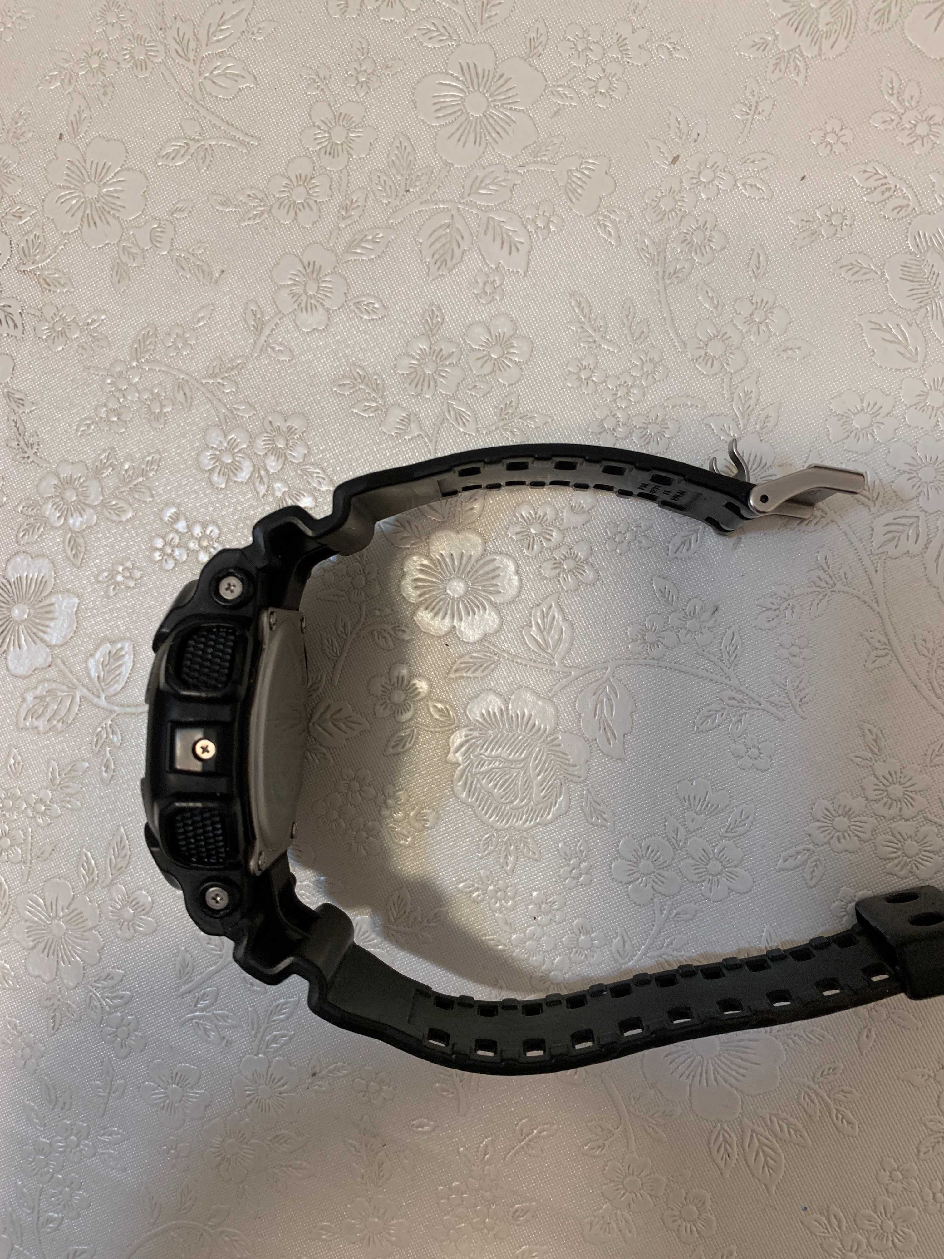 Sprzedam zegarek CASIO 5081 GA-100