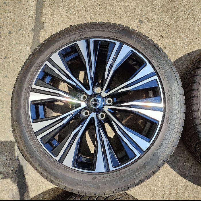 KOŁA 18 felgi Volvo S60 V60 5x108 opony zimowe Nokian 4x 235/45R18