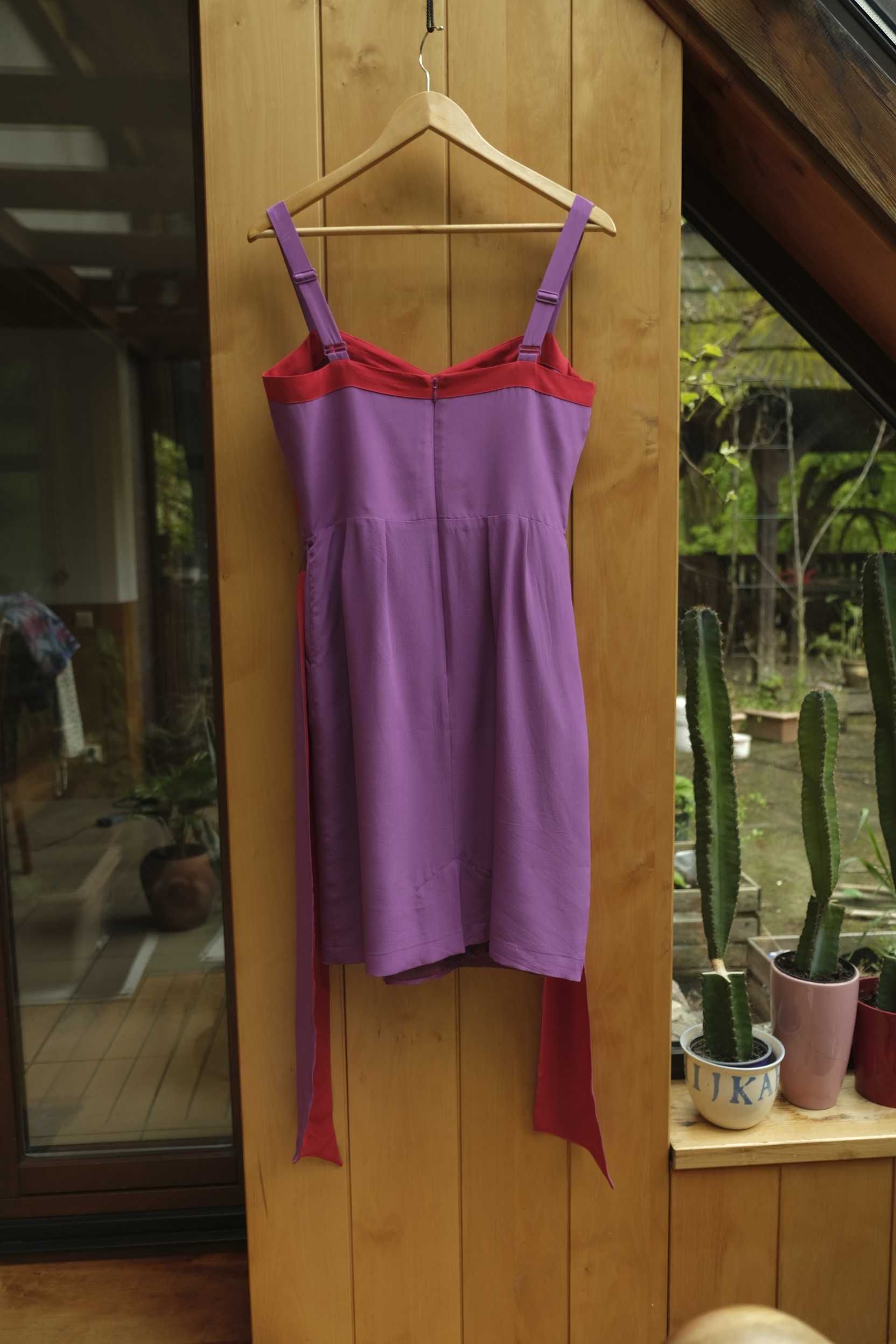 jedwabna koktajlowa ołówkowa sukienka Pepperberry pin up retro vintage