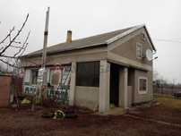 Продам великий будинок з садом та огородом(150 соток)