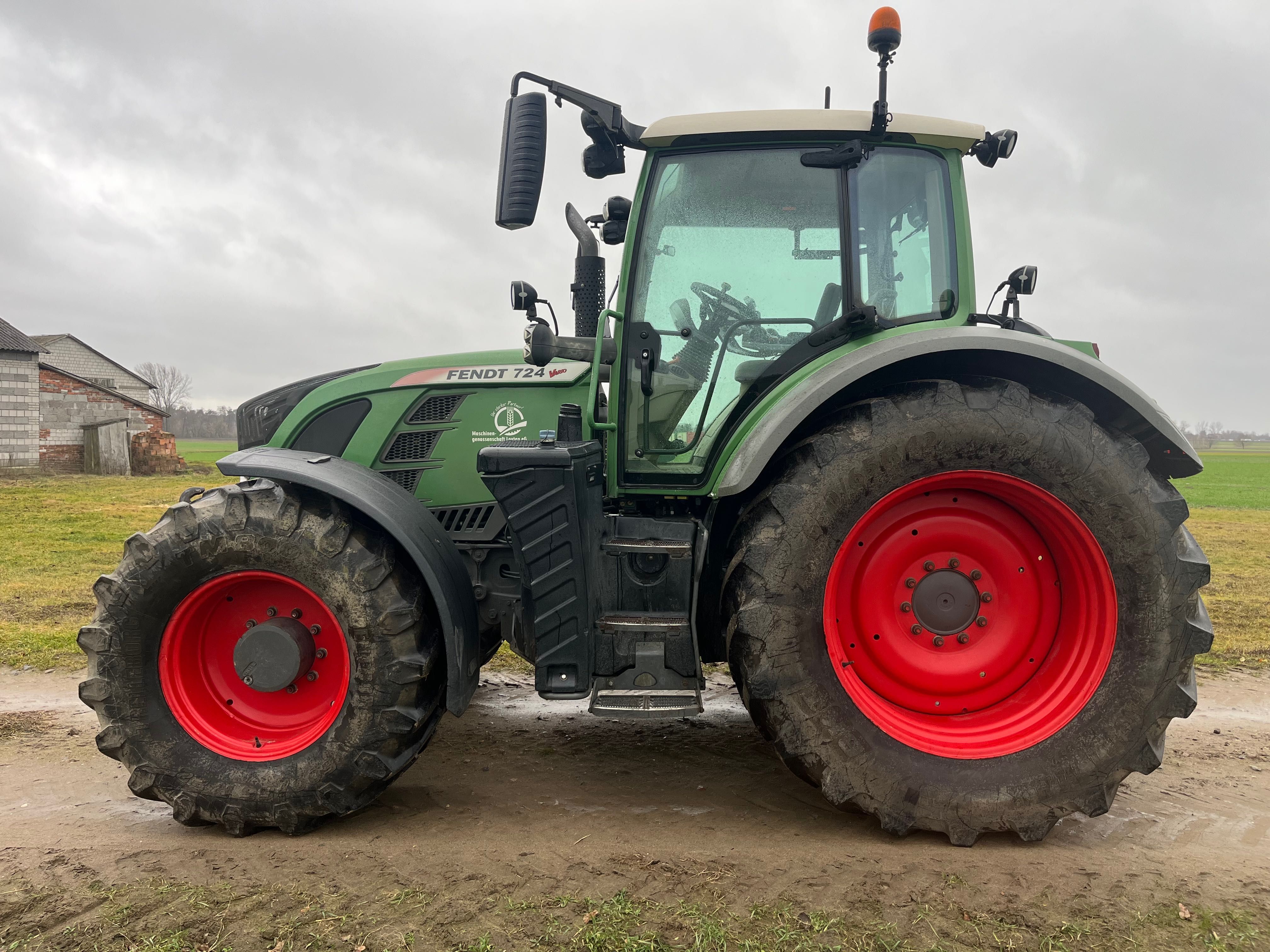 Fendt 724 GPS sprowadzony z Niemiec