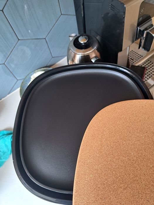 Мультипіч аерогриль 7 л. Electrolux EAF7B