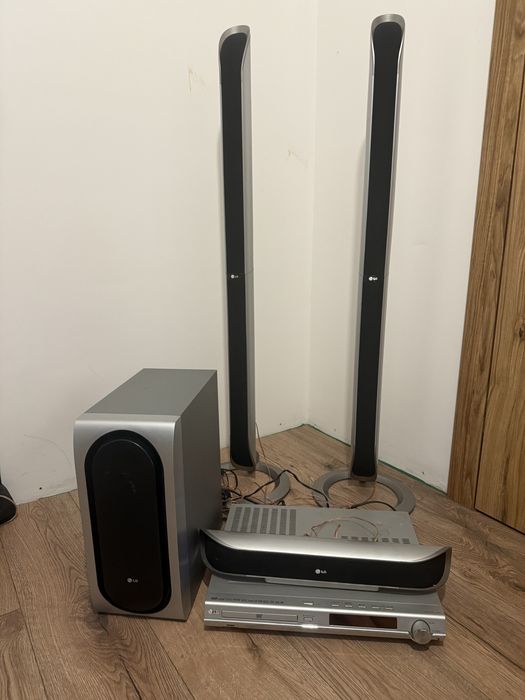 Kino domowe LG LH-T551TB – zestaw DVD + głośniki + subwoofer