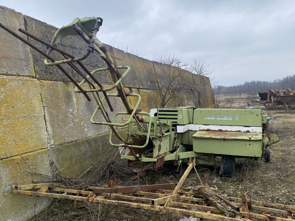 Прес-підбирач тюковий FORTSCHRITT