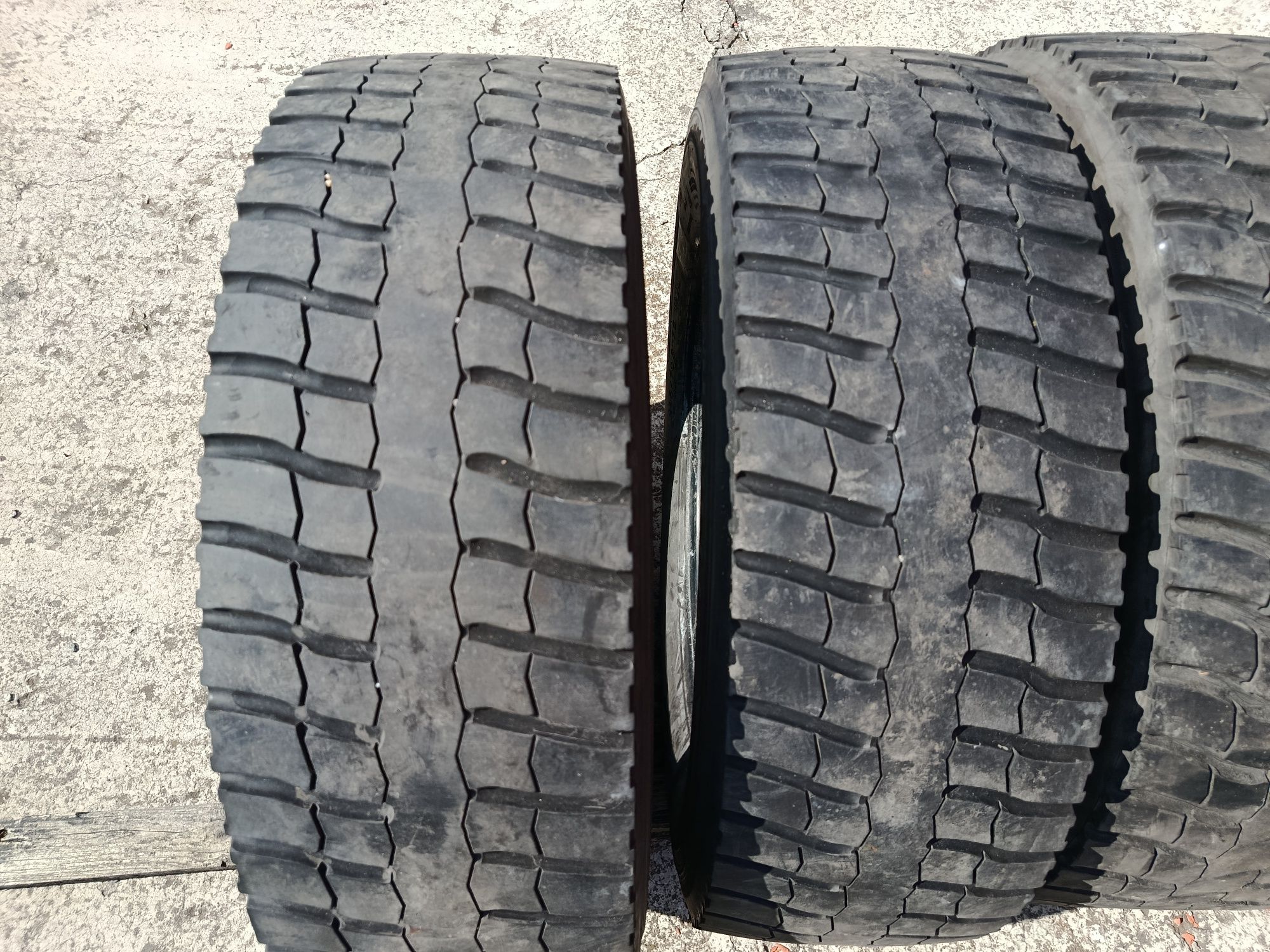 Шины R17.5 245/70 грузовые Michelin, Bridgestone