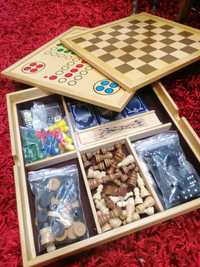 Caixa de madeira c/ 8 jogos interactivos

Contém:
Jogo de xadrez
Jogo