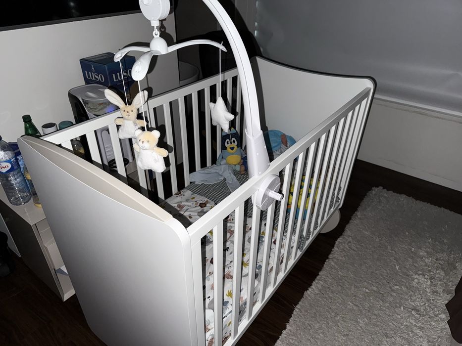 Cama de grades bebe TRAMA nova