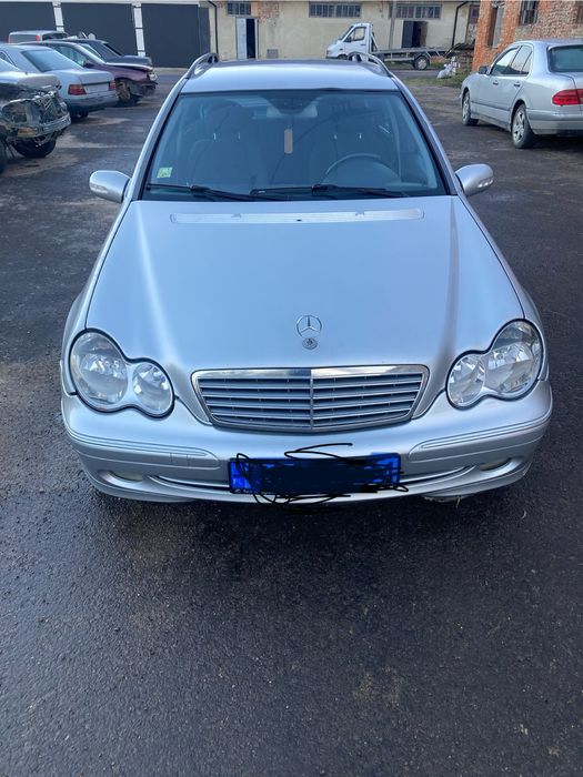 Капот решітка w203 c203 mercedes