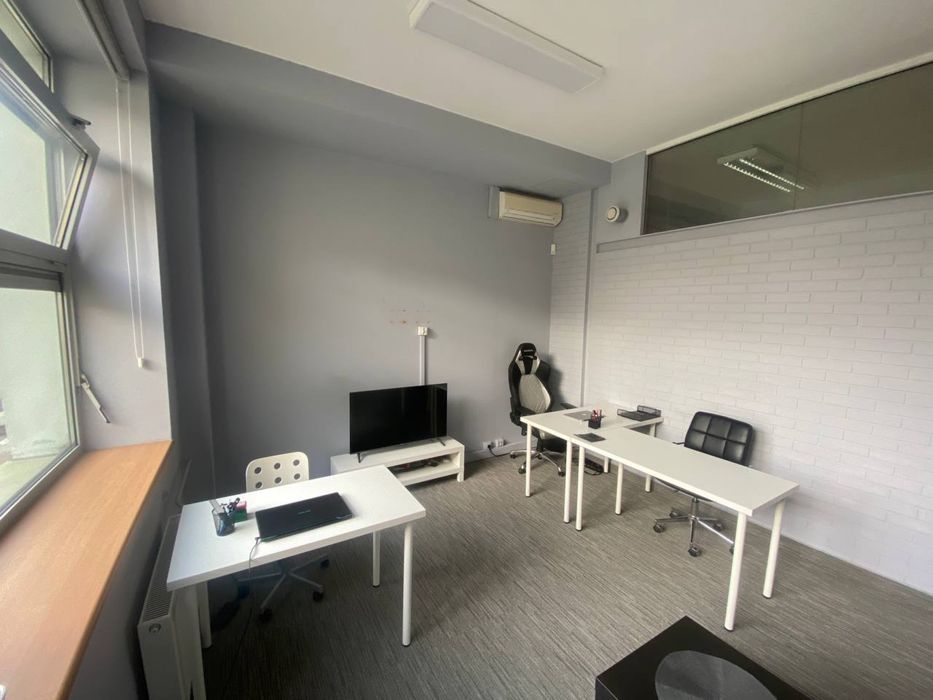 Wynajem biura w Warszawie – 19,5 m²