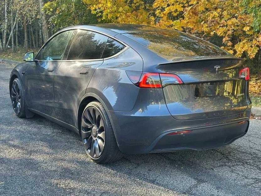 Tesla Model Y Performance, 2023