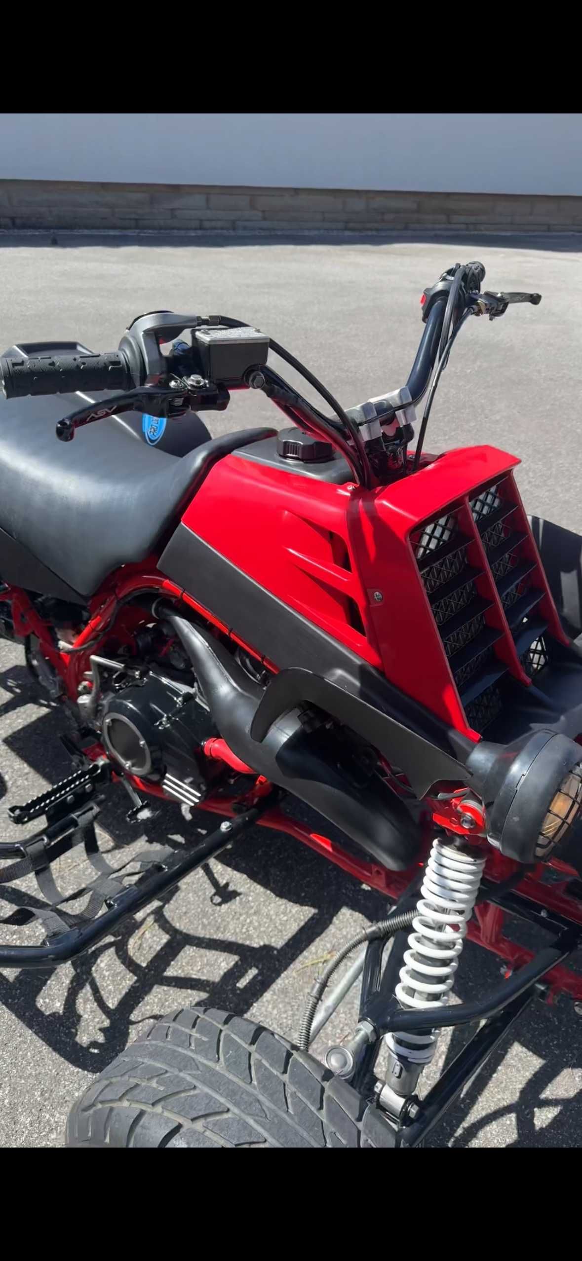 Yamaha Banshee **NOVA**