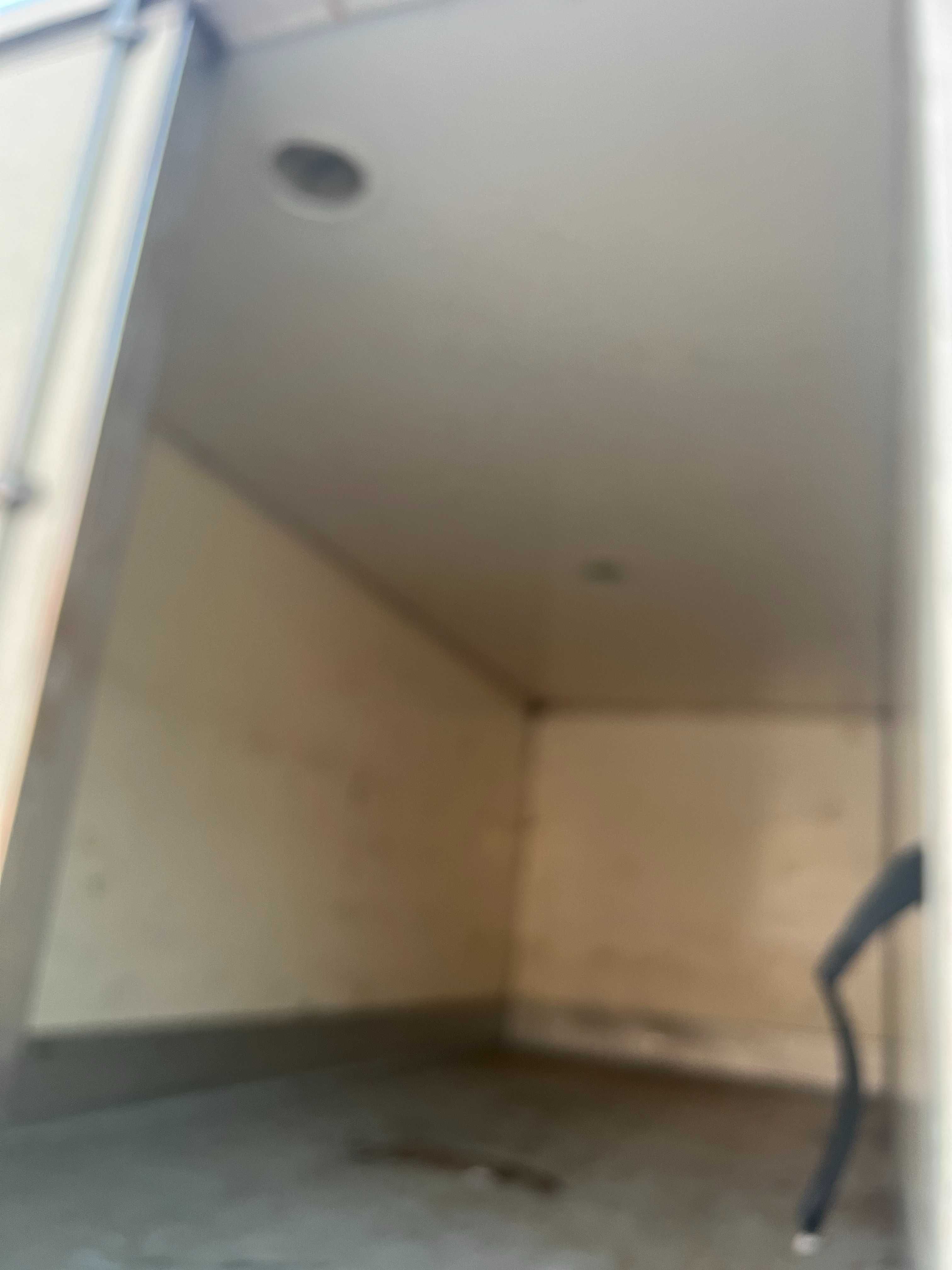 Carrinha Marca Isuzo, modelo NKR-3600