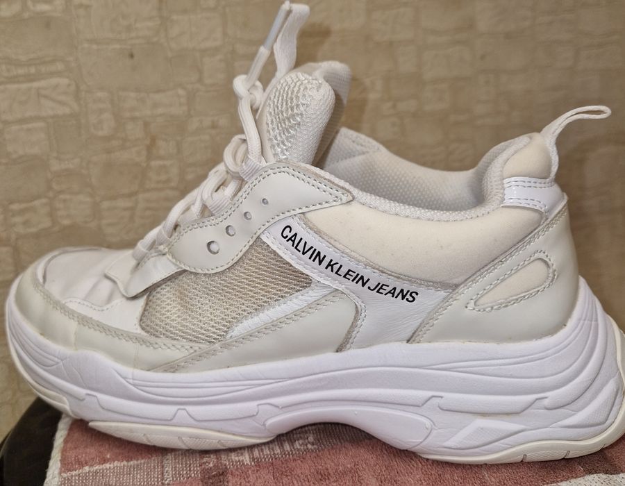 Продам  кроссовки оригинал Calvin Klein 25.5 см.