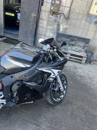 Yamaha r6 2004 року