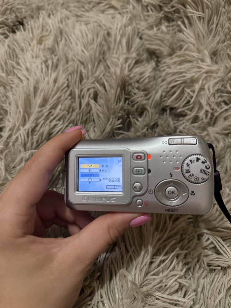 Фотоапарат OLYMPUS