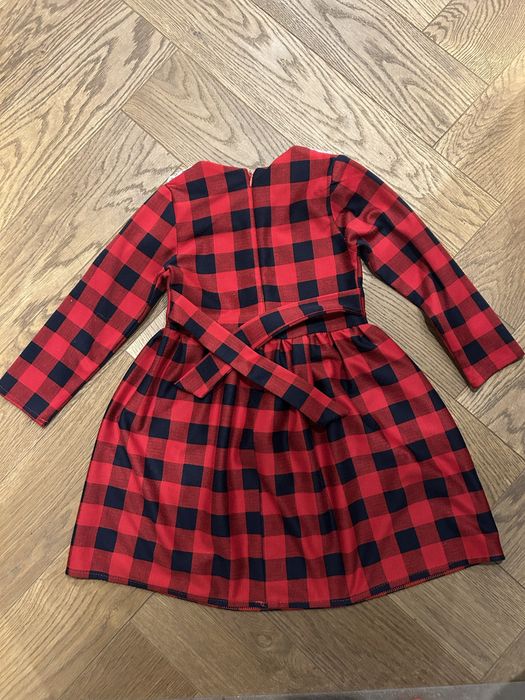 Sukienka w czerwoną kratę świąteczna 116