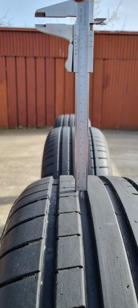 Opony Dunlop Sport Maxx RT2 – 225/55 R17