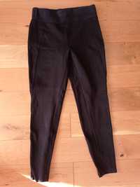 Zara M czarne spodnie elastyczne z zameczkami w nogawkach