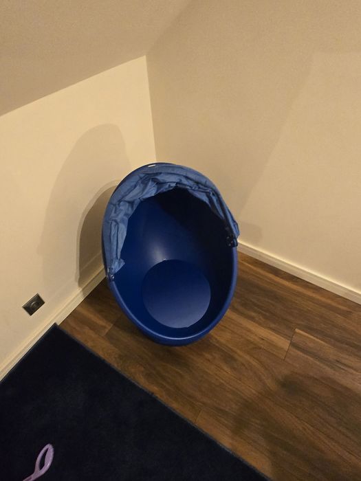 Krzesło obrotowe fotel jajko Ikea PS LÖMSK granatowy