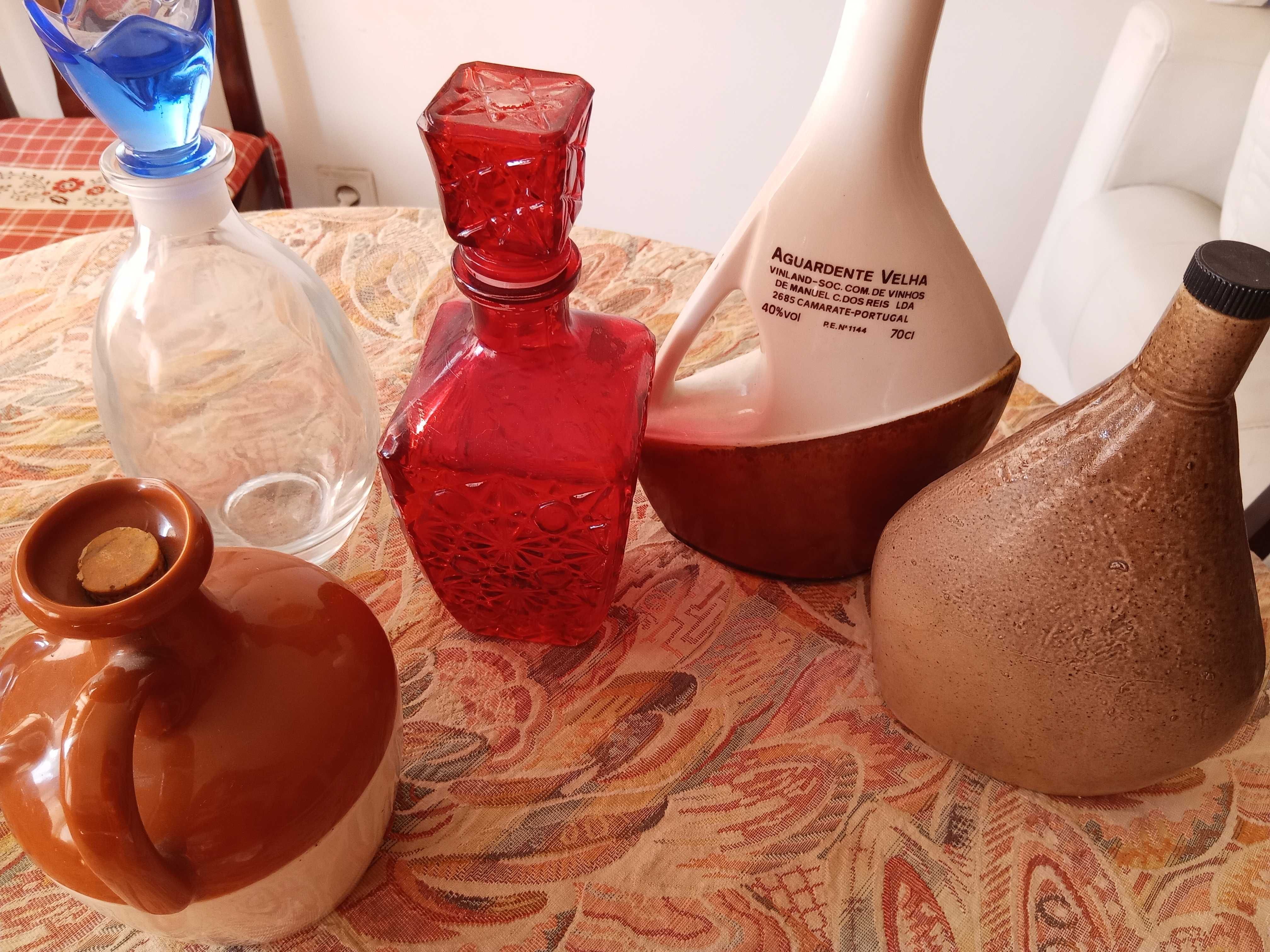 5 Garrafas cerâmica e vidro cada 5€, tudo 15€