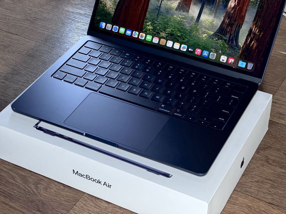 MacBook Air M3 2024 8/256GB Midnight