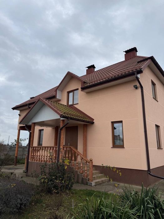 Продаж двоповерхового будинку .с.Забороль