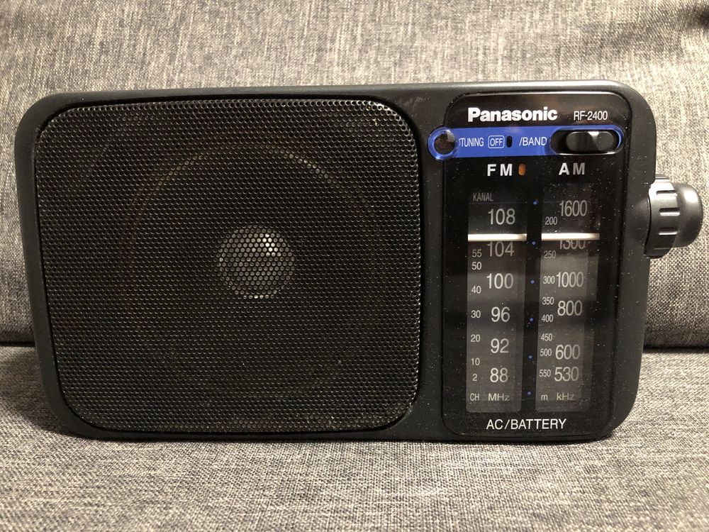 Przenośne radio Panasonic RF-2400